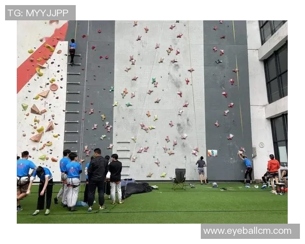 重庆攀岩队创历史新高力量排名跃升全国前列 重庆攀岩队创历史新高力量排名跃升全国前列